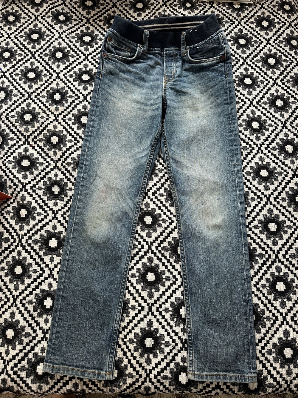 Kids jeans with elastic waistband